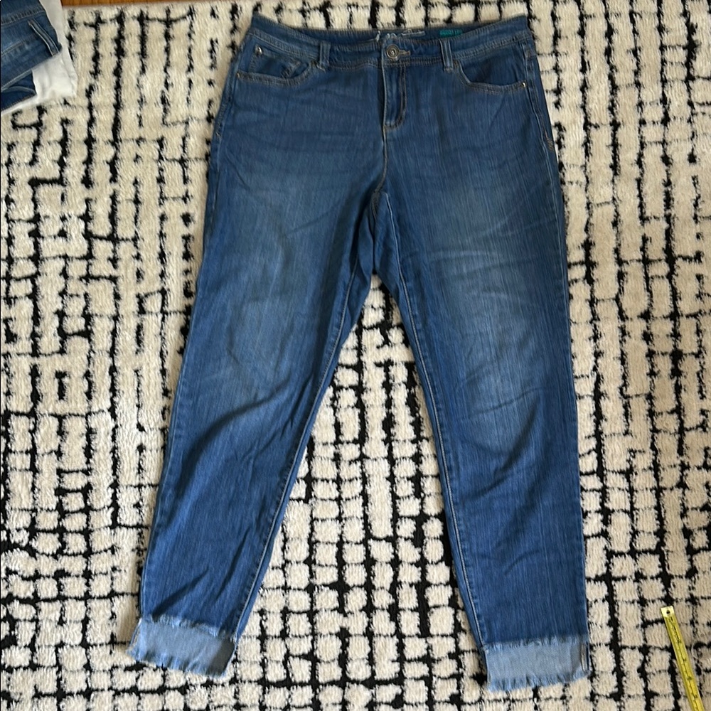 INC International Concepts Blue Ankle Cropped Jeans